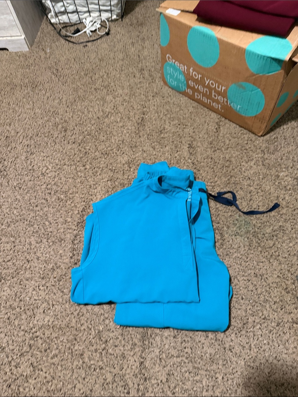 FIGS Teal Rafaela top lg and joggers med